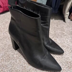 Elegant Black Ankle Boots